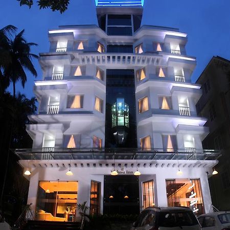 Hotel Vishnu Inn Ґуруваюр Екстер'єр фото